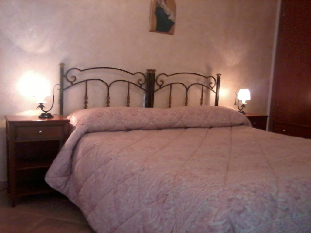 B&B Michael Monte SantʼAngelo Exteriör bild
